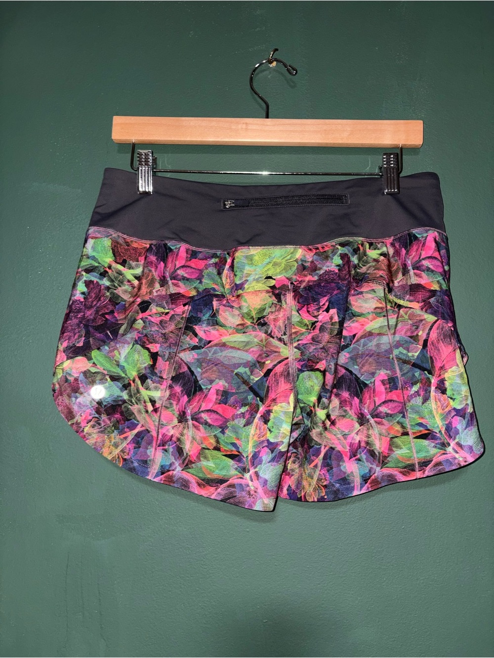 Lululemon Speed Up Mid-Rise Lined Short 4"-Vivid Floral Tone Multi / Graphite Gr - Picture 4 of 5